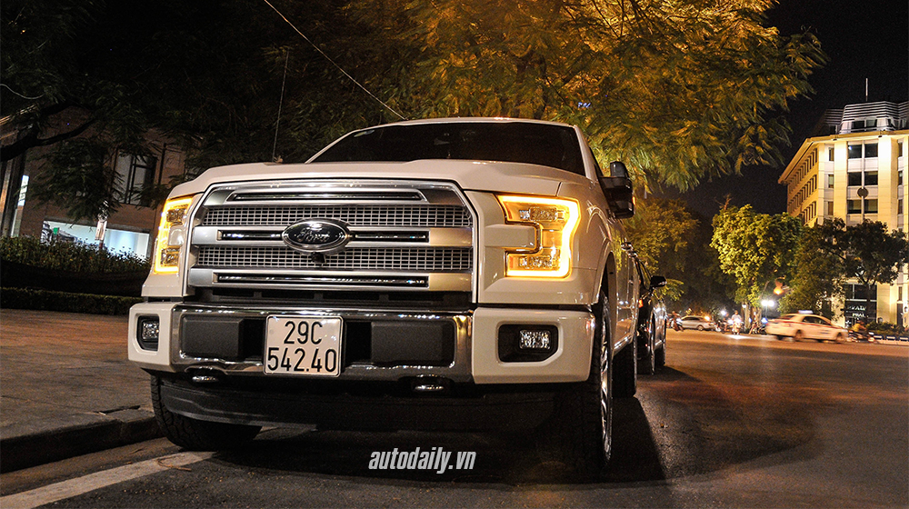 Ảnh chi tiết Ford F-150 2015 trong đêm thu Hà Nội Ford F-150 2015 18 copy.jpg