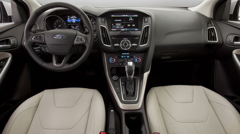 Ford Focus ngày càng thông minh New-Focus-Int-LHD_02.jpg
