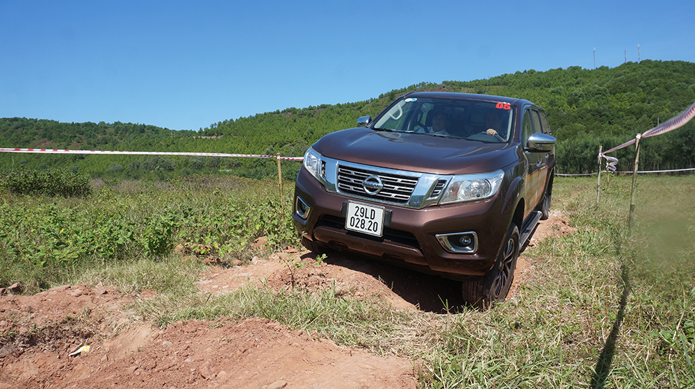 Thấy gì qua chương trình off-road của Nissan tại Bãi Lữ, Nghệ An Nissan_off_road_nghe_an (5).JPG