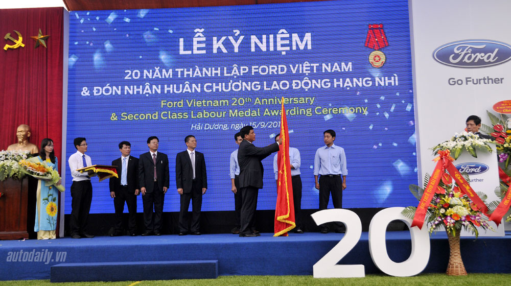 Ford Việt Nam đón nhận Huân chương Lao động hạng Nhì ford-vietnam-20-nam (2).jpg