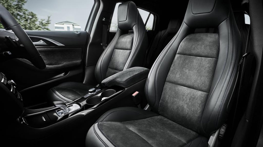 Ảnh chi tiết Infiniti Q30 infiniti-q30-compact (12).jpg