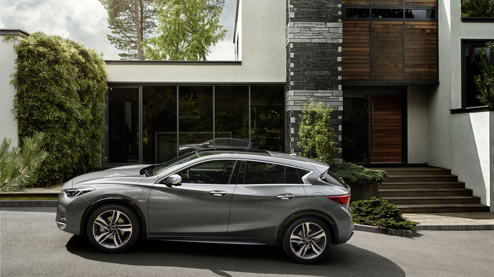 Ảnh chi tiết Infiniti Q30 infiniti-q30-compact (9).jpg