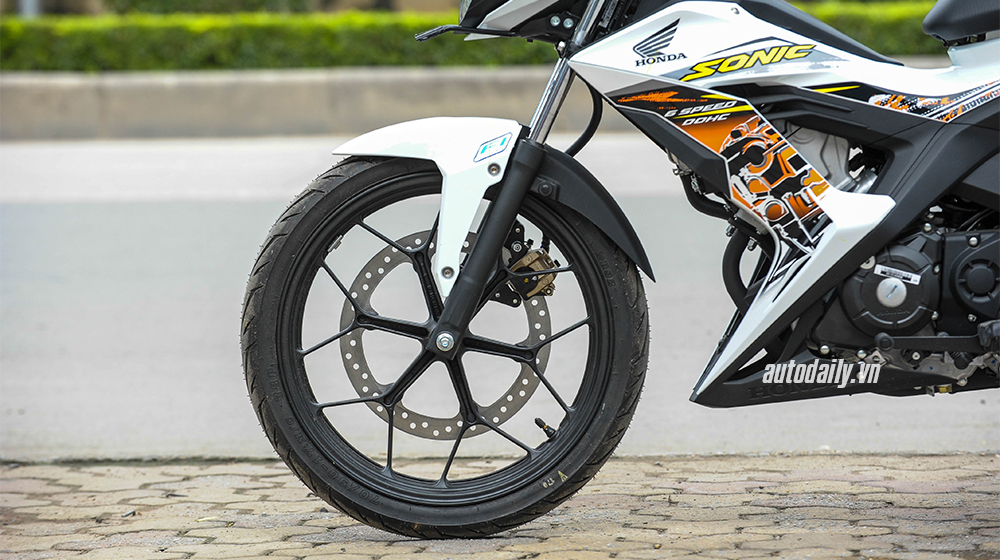 Ảnh chi tiết Honda Sonic 150R tại Hà Nội Honda Honda Sonic (8).jpg