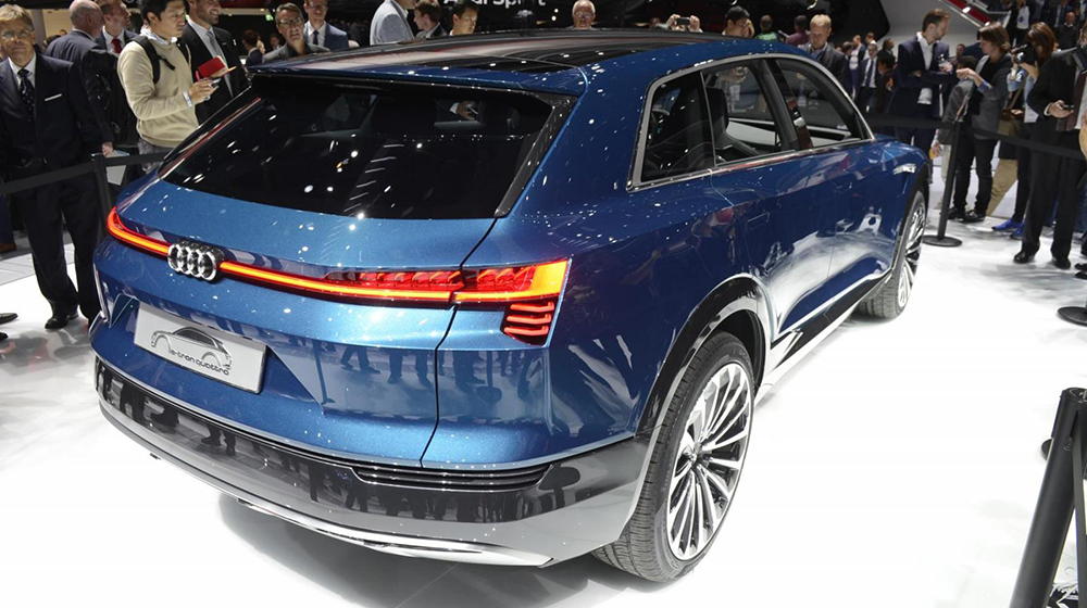Audi ra mắt mẫu concept E-tron Quattro Audi_concept (2).jpg