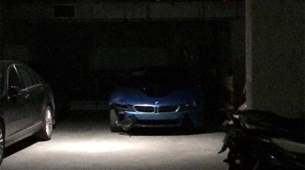 BMW i8 màu độc của “cậu ấm” 18 tuổi gặp nạn tại Hà Nội BMW i8 tai nạn (1).jpg