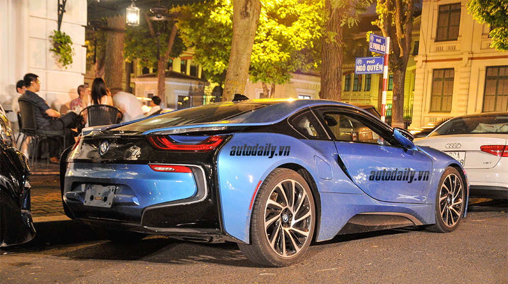 BMW i8 màu độc của “cậu ấm” 18 tuổi gặp nạn tại Hà Nội BMW i8.jpg