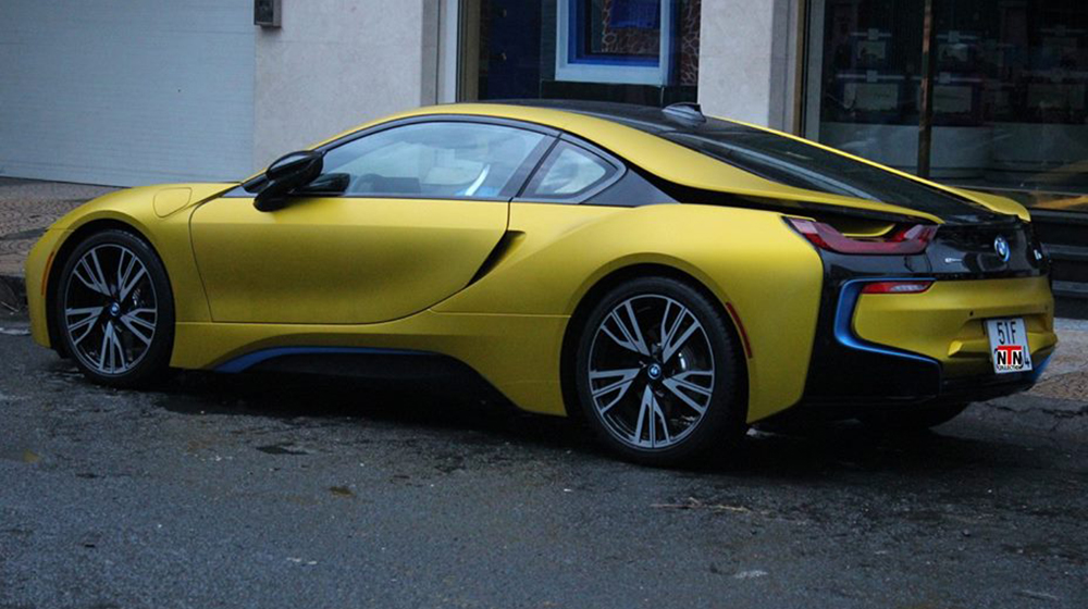 Siêu xe BMW i8 màu vàng chanh độc đáo tại Sài Gòn bmw i8 (9).jpg