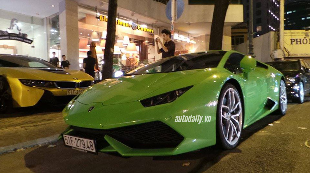 Dàn xe trăm tỷ lung linh dưới ánh đèn đêm Sài Gòn Dàn xe trăm tỷ (17).jpg