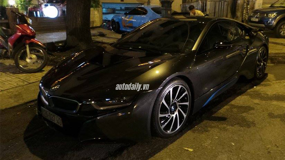 Dàn xe trăm tỷ lung linh dưới ánh đèn đêm Sài Gòn Dàn xe trăm tỷ (24).jpg