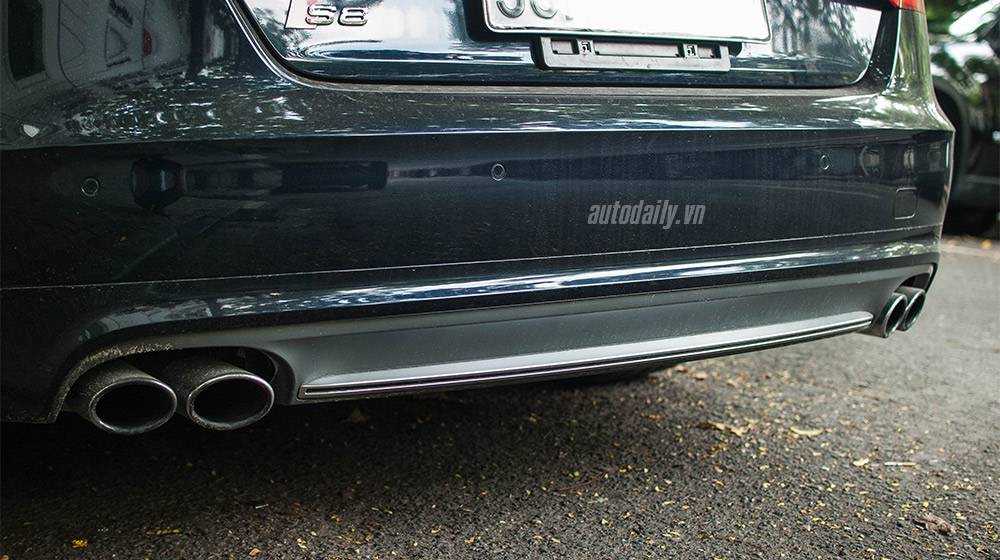 Ảnh chi tiết Audi S8 2013 tại Hà Nội Audi-S8-2013-(2).jpg