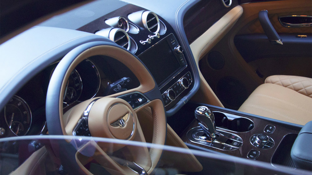 Siêu SUV Bentley Bentayga lần đầu lên phố sau khi ra mắt bentley-bentayga-c631917092015075700_5.jpg