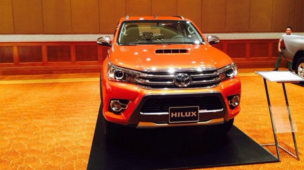 Thêm ảnh nóng Toyota Hilux 2016 tại Việt Nam Toyota Hilux (1).jpg