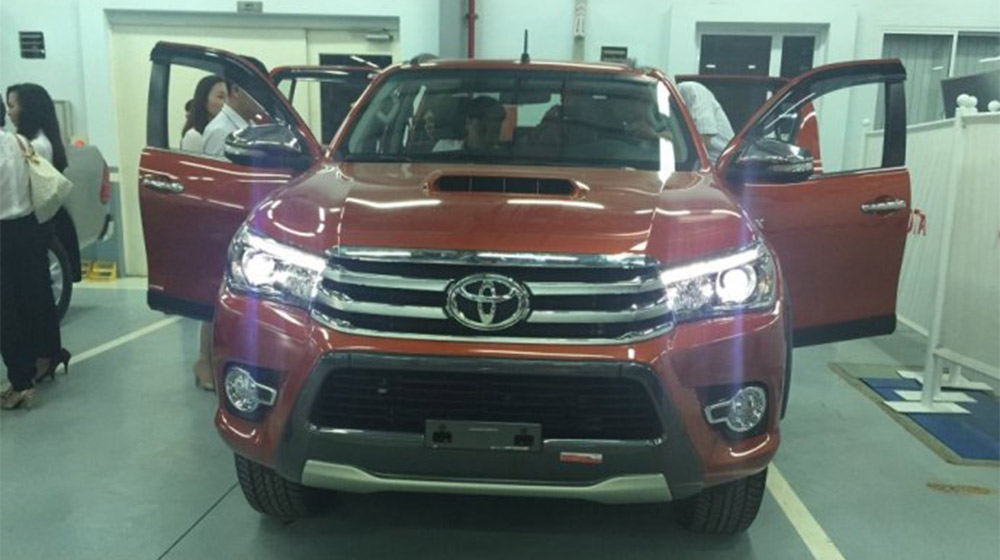 Thêm ảnh nóng Toyota Hilux 2016 tại Việt Nam Toyota Hilux (2).jpg