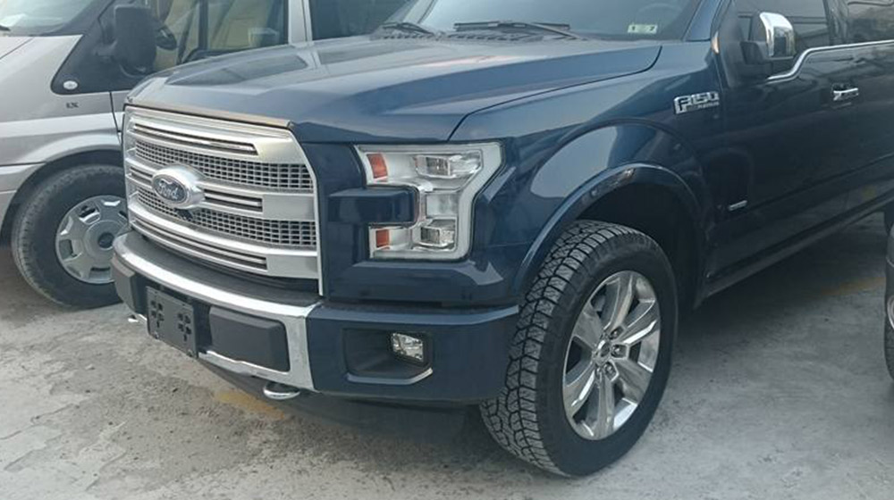 Ford F-150 Platinum 2015 thứ 2 về Việt Nam Ford F-150 (4).jpg