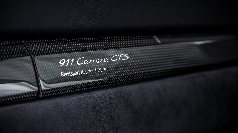 Porsche giới thiệu 911 Carrera GTS Rennsport Reunion Edition Porsche_911_Carrera_Edition (11).jpg