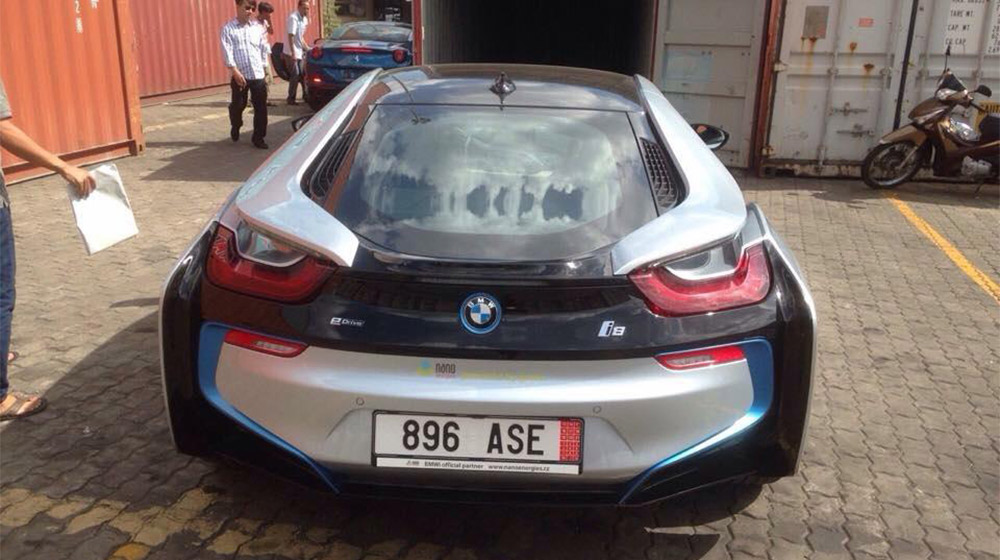 Ảnh chi tiết siêu xe Ferrari California T tại Việt Nam Ferrari California T (5).jpg