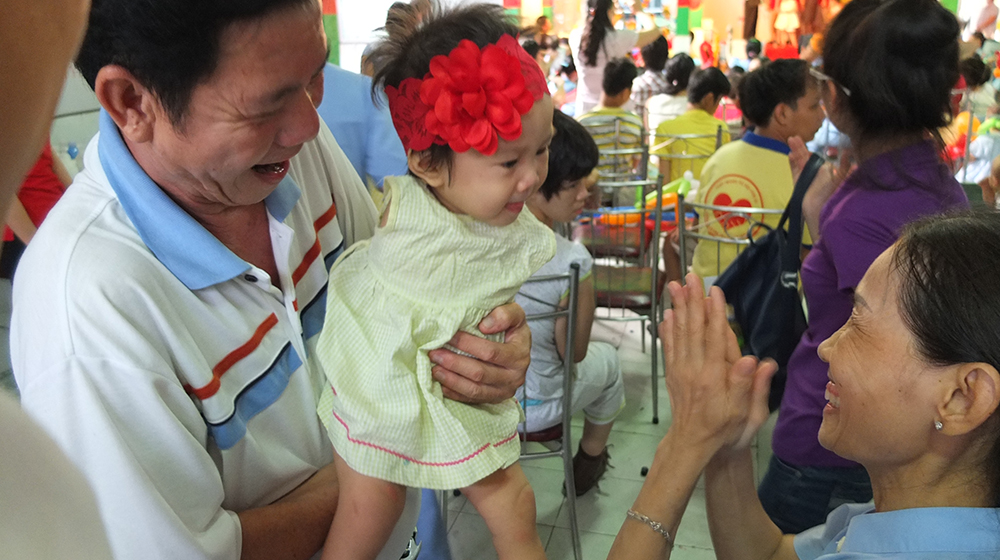 Mitsubishi mang Trung thu đến trẻ em có hoàn cảnh khó khăn Mitsubishi_mang_trung_thu_den_voi_tre_em_ngheo (3).JPG