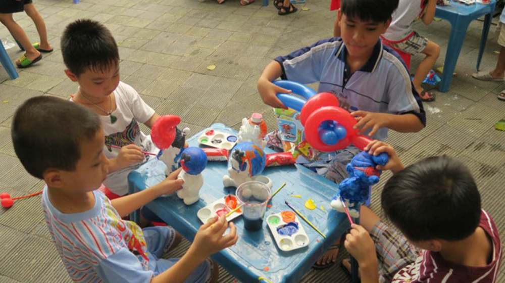 Mitsubishi mang Trung thu đến trẻ em có hoàn cảnh khó khăn Mitsubishi_mang_trung_thu_den_voi_tre_em_ngheo (4).jpg