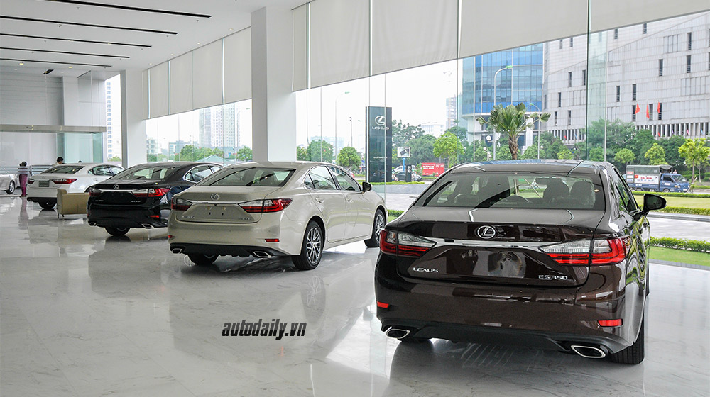 Soi chi tiết Lexus ES 2016 đầu tiên về Việt Nam Lexus ES 2016 (2).jpg
