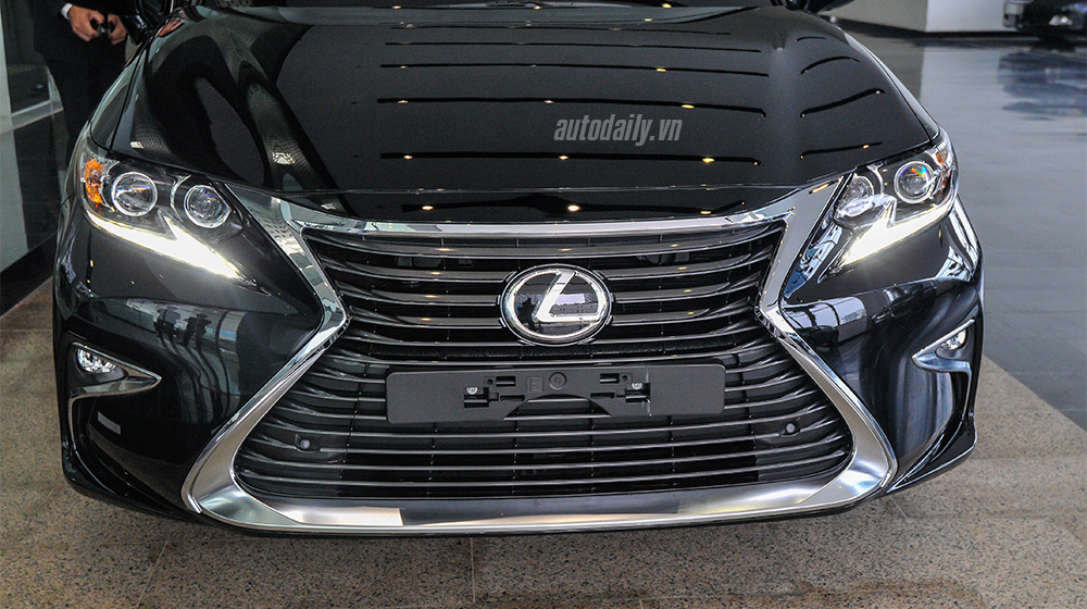 Cận cảnh Lexus ES 2016 đầu tiên về Việt Nam Lexus ES 2016 (31).jpg