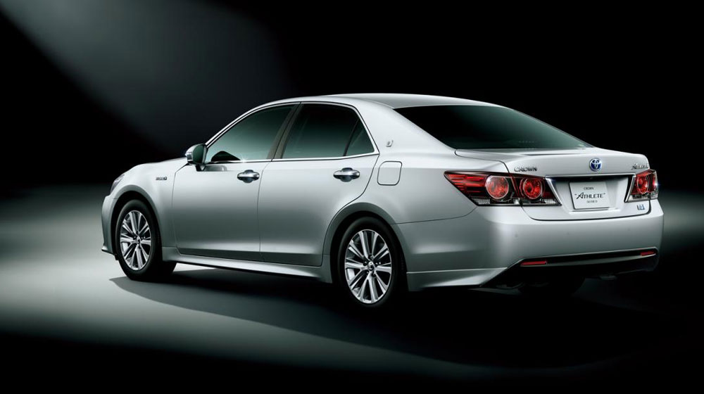 Toyota Crown 2016 bản nâng cấp trình làng crown-2016 (3).jpg