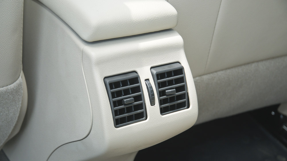 Đánh giá Renault Megane Hatchback 2015: Lựa chọn không tồi Renault Megane Hatchback_10.jpg