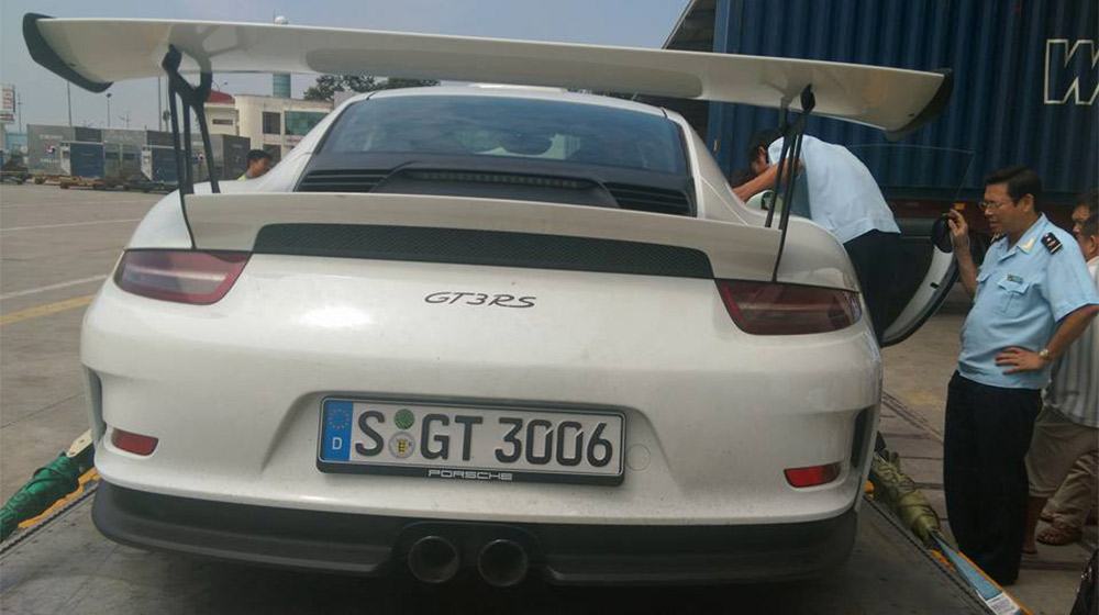 Ảnh chi tiết Porsche 911 GT3 RS tại Việt Nam Porsche 911 GT3 RS (7).jpg