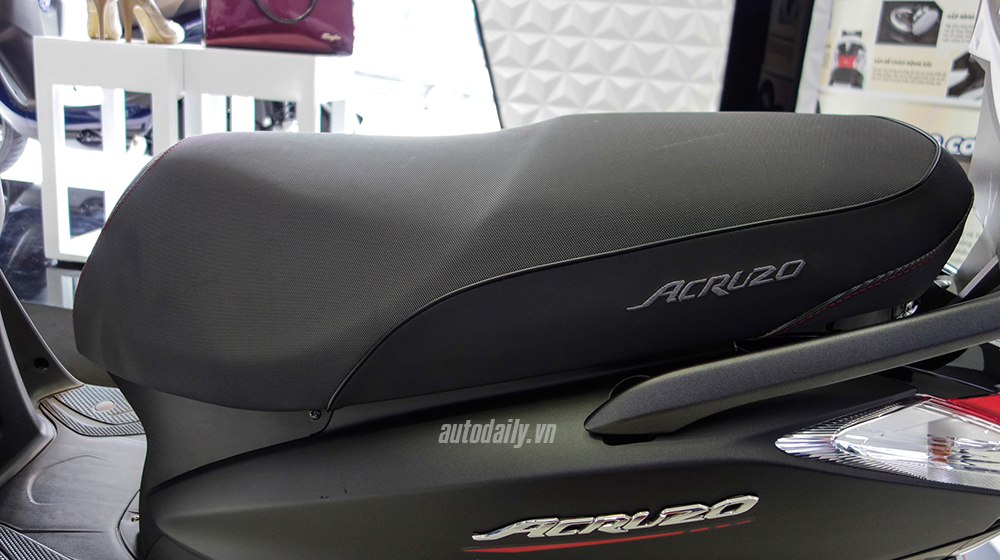 Cận cảnh đối thủ của Honda Lead vừa ra mắt Yamaha_Acruzo (10).jpg