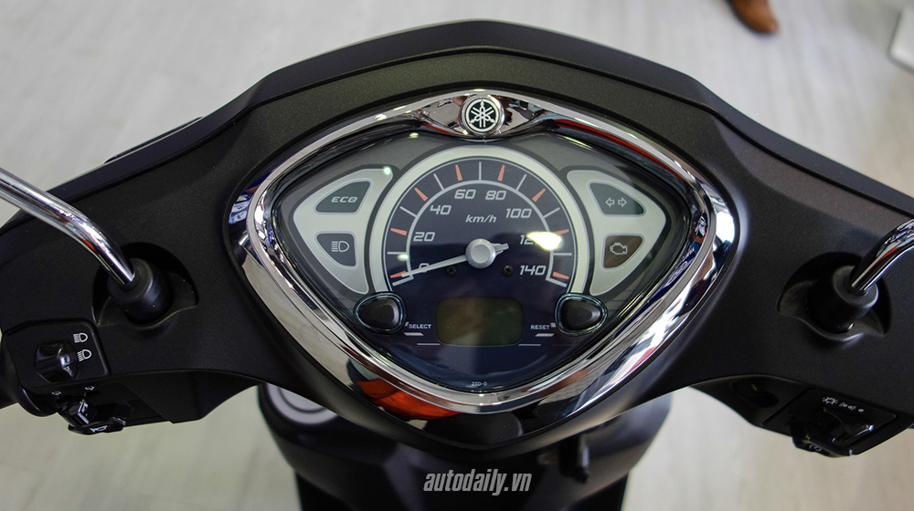 Cận cảnh đối thủ của Honda Lead vừa ra mắt Yamaha_Acruzo (11).jpg