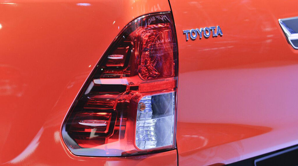 3 điểm có thể giúp Toyota Hilux 2016 tìm lại ánh hào quang xưa toyota-hilux-2016 (6).jpg