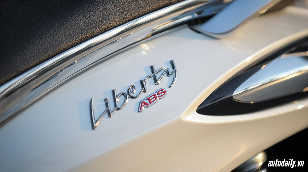 Cận cảnh Piaggio Liberty ABS vừa 