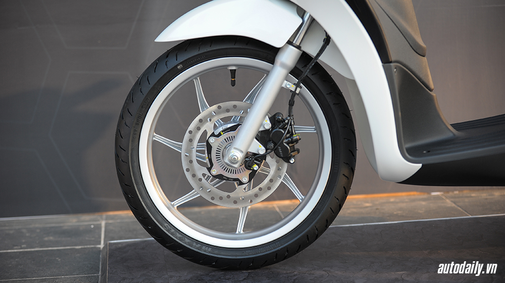 Cận cảnh Piaggio Liberty ABS vừa 
