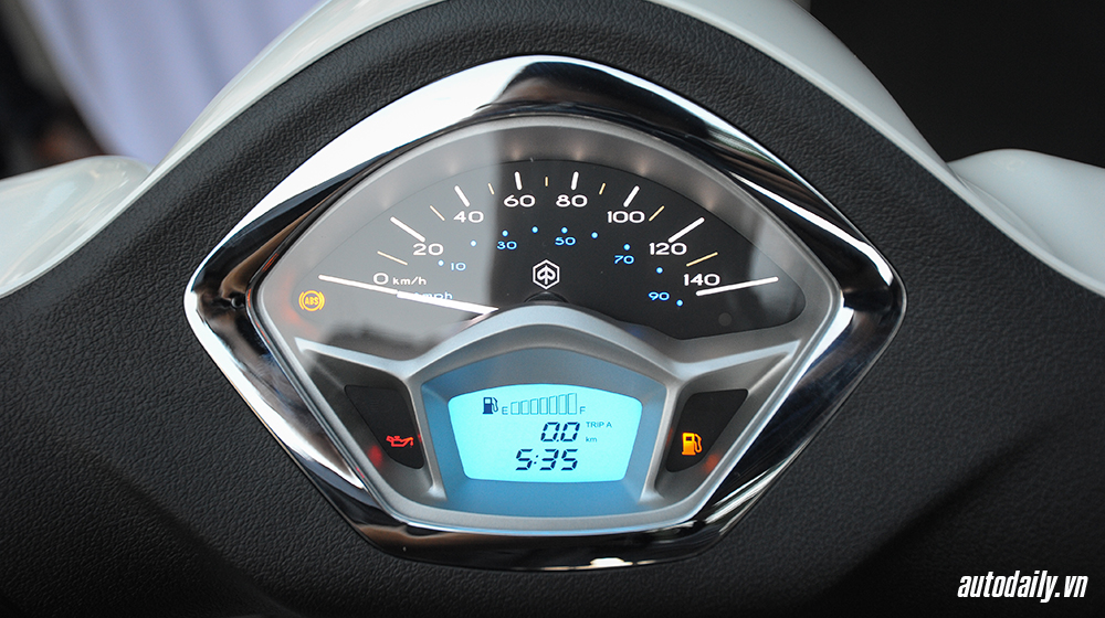 Cận cảnh Piaggio Liberty ABS vừa 