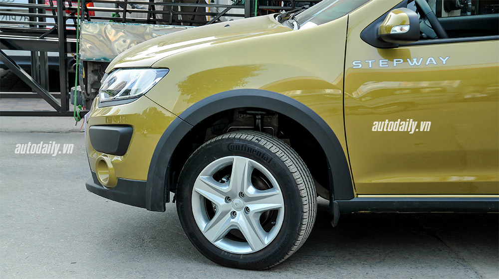 Ảnh chi tiết Renault Sandero Stepway tại Hà Nội Renault Sandero (4).jpg