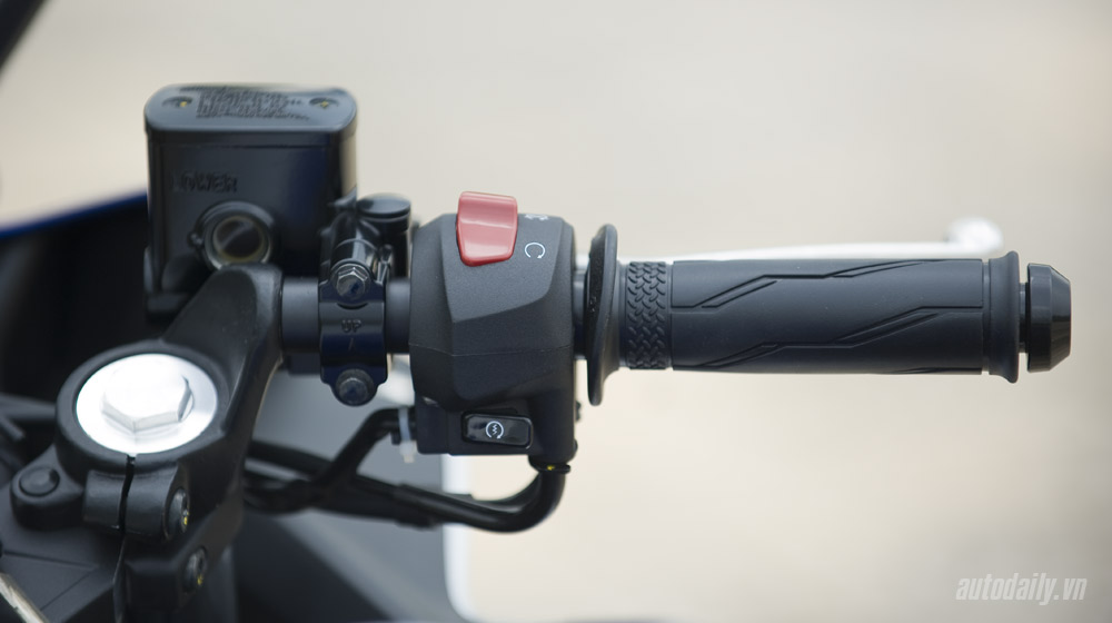 Cảm nhận Yamaha YZF-R3: Kẻ bắt kịp thời thế Yamaha R3_36.jpg