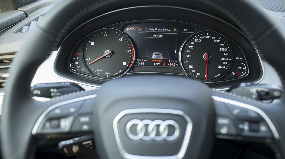 Audi mang cặp đôi “hàng hot” đến VIMS 2015 Audi-Q7-(5).jpg