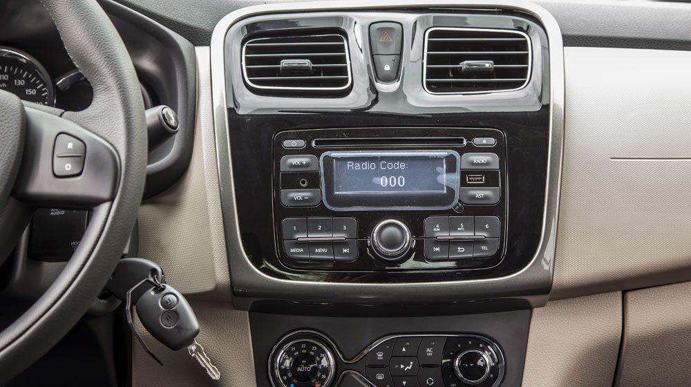 Ảnh chi tiết Renault Logan tại Việt Nam renault-logan (10).jpg