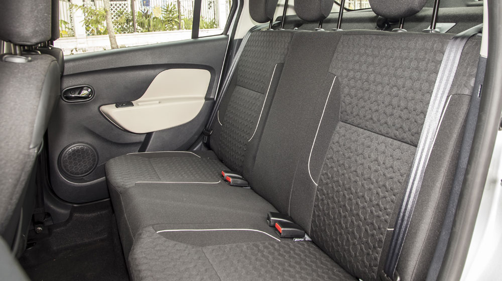 Ảnh chi tiết Renault Logan tại Việt Nam renault-logan (12).jpg