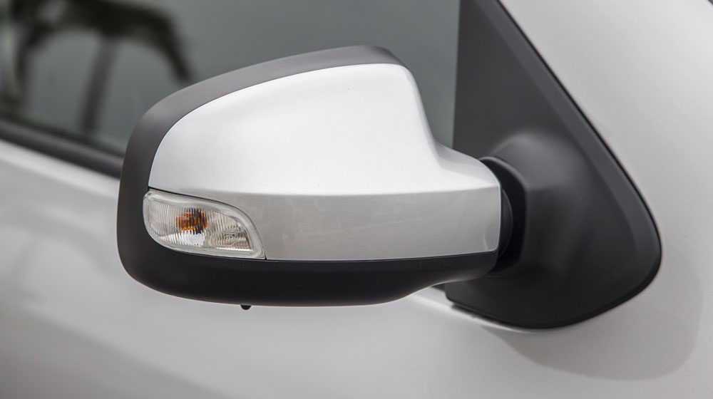 Ảnh chi tiết Renault Logan tại Việt Nam renault-logan (6).jpg