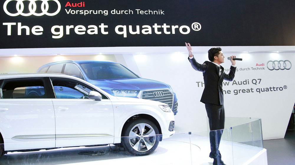 Noo Phước Thịnh “quậy” tưng bừng tại gian hàng Audi vims-2015-audi-noo-phuoc-thinh (5).jpg