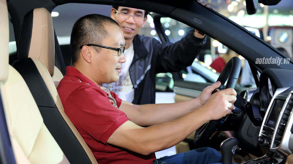 “Hóng” độ “hút khách” của gian hàng Porsche tại VIMS 2015 vims-2015-porsche (6).jpg