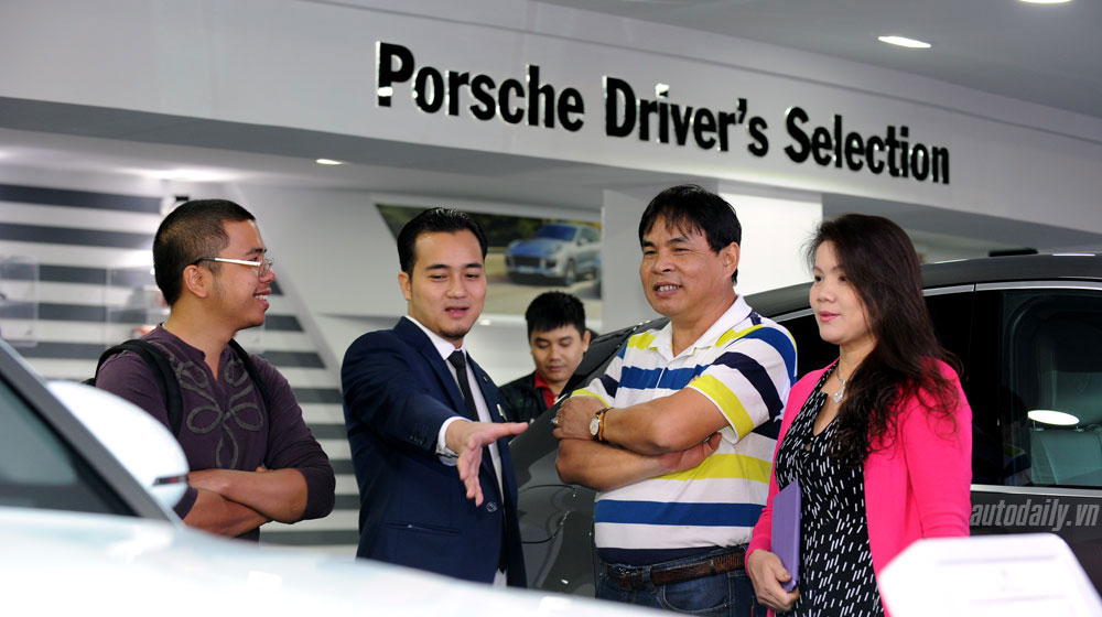 “Hóng” độ “hút khách” của gian hàng Porsche tại VIMS 2015 vims-2015-porsche (7).jpg