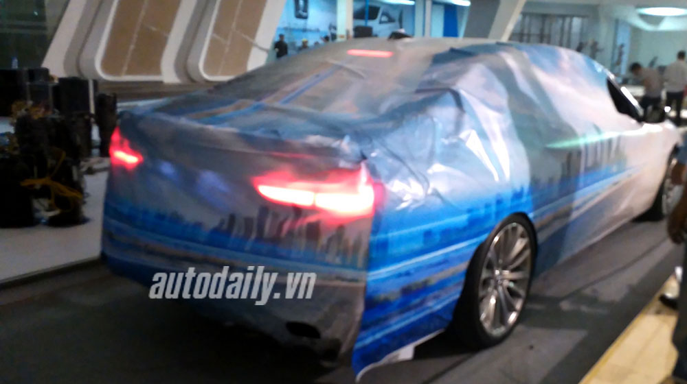 BMW 7-Series 2016 bất ngờ xuất hiện tại Hà Nội 7-series-2016-1.jpg