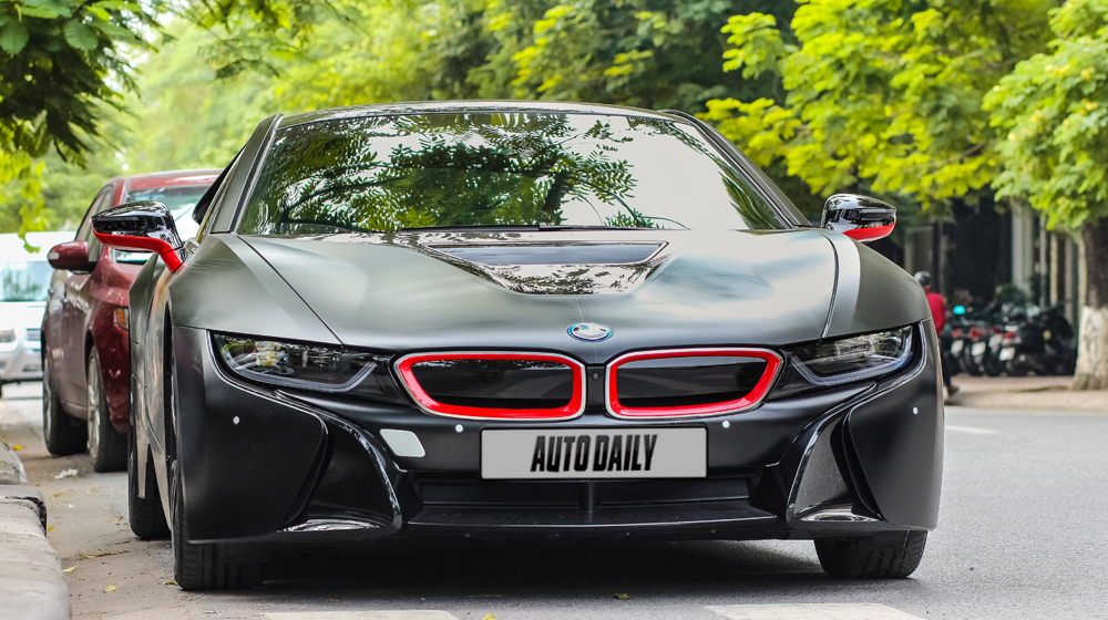 Ngây ngất trước vẻ đẹp của BMW i8 đen mờ tại Hà Nội BMW i8 đen mờ (16).jpg