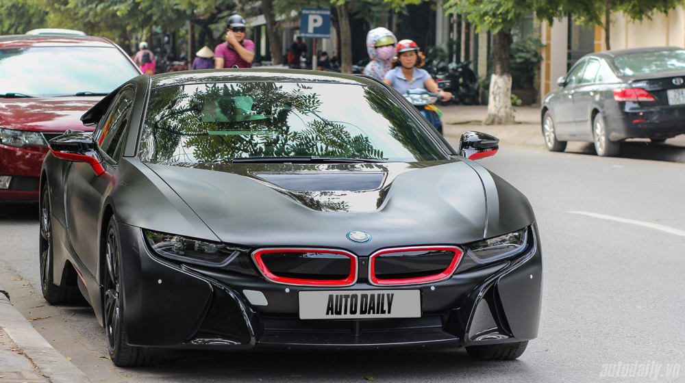 Ngây ngất trước vẻ đẹp của BMW i8 đen mờ tại Hà Nội BMW i8 đen mờ (18).jpg