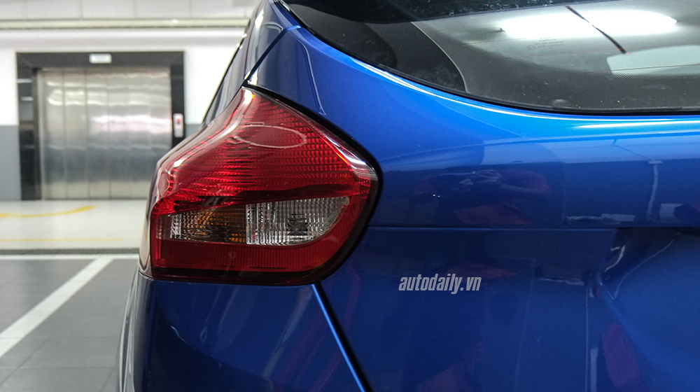 Ảnh chi tiết Ford Focus 2015 tại Việt Nam Ford_Focus_2016 (8).jpg