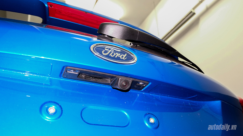 Ảnh chi tiết Ford Focus 2015 tại Việt Nam Ford_Focus_2016 (9).jpg