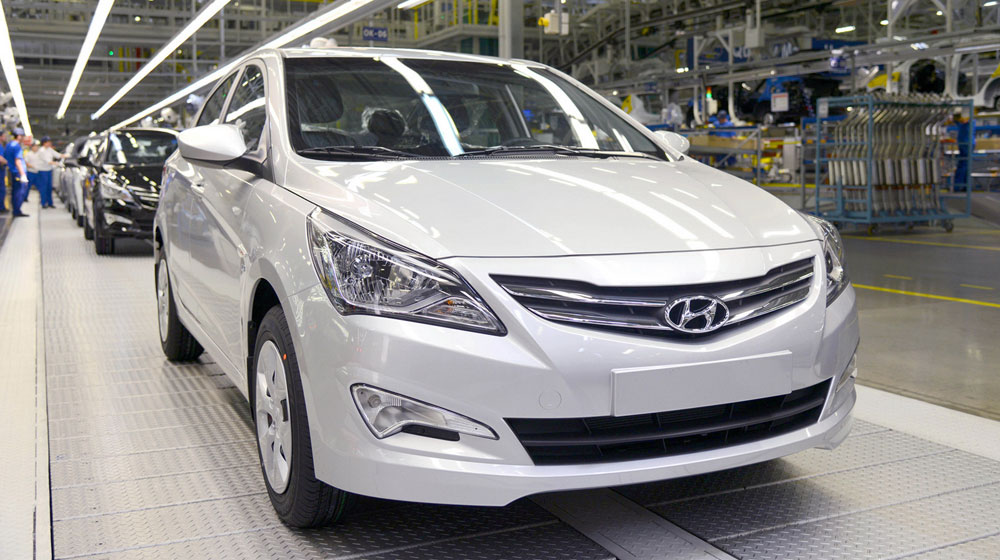 Hyundai sản xuất chiếc xe thứ một triệu tại Nga 1-millionth-Hyundai-Solaris-Russia-1.jpg