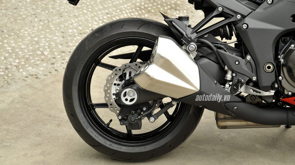 Kawasaki Z1000 2015 có giá thấp kỷ lục tại Hà Nội kawasaki z1000 (2).jpg