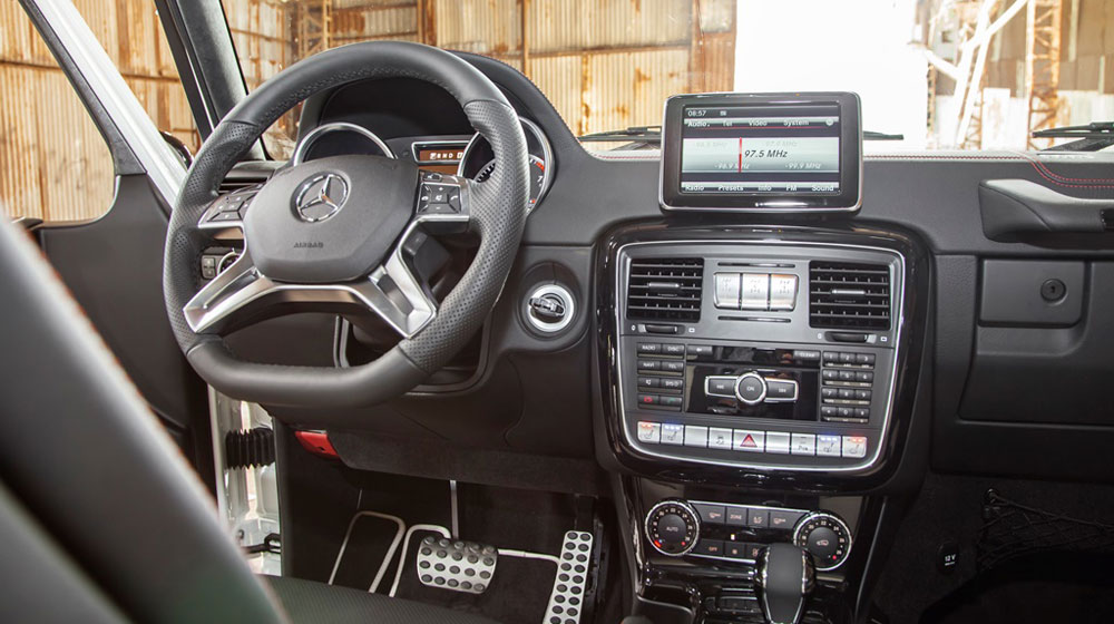 Bộ đôi AMG C 63 S Edition 1 và G 500 Edition 35 sắp ra mắt tại Việt Nam mercedes (5).jpg